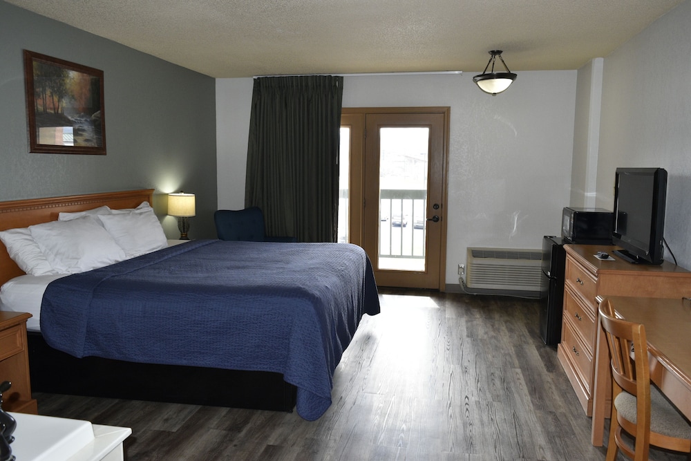 King, Jetted Spa Tub, Suite photo 1