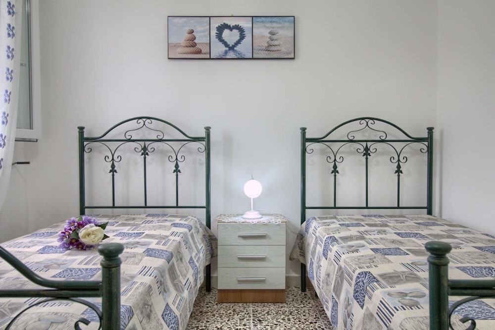 Apartment (2 Bedrooms) photo 2