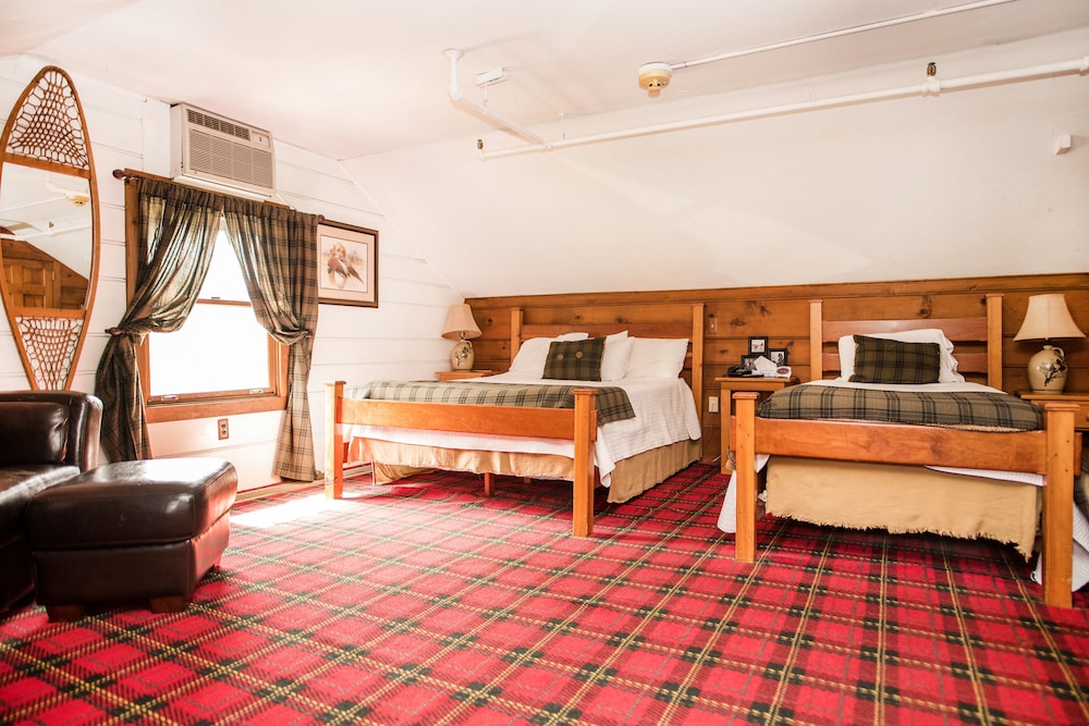 Highland Lodge