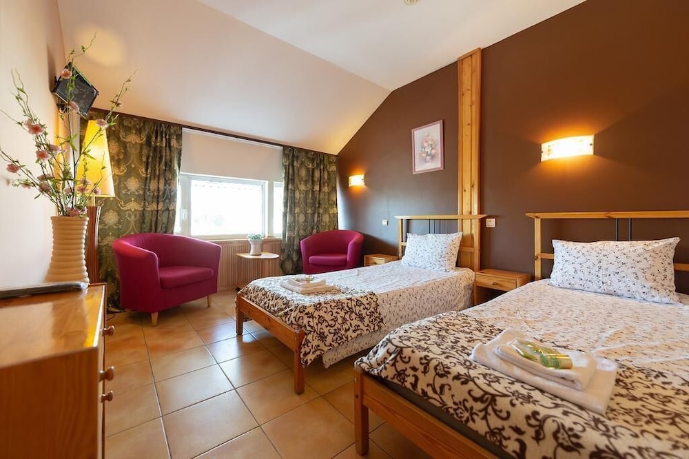 Twin Room photo 2