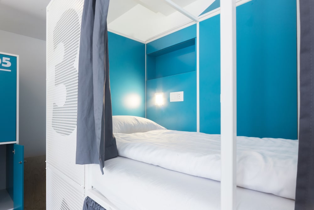 Shared Dormitory, Mixed Dorm, Shared Bathroom