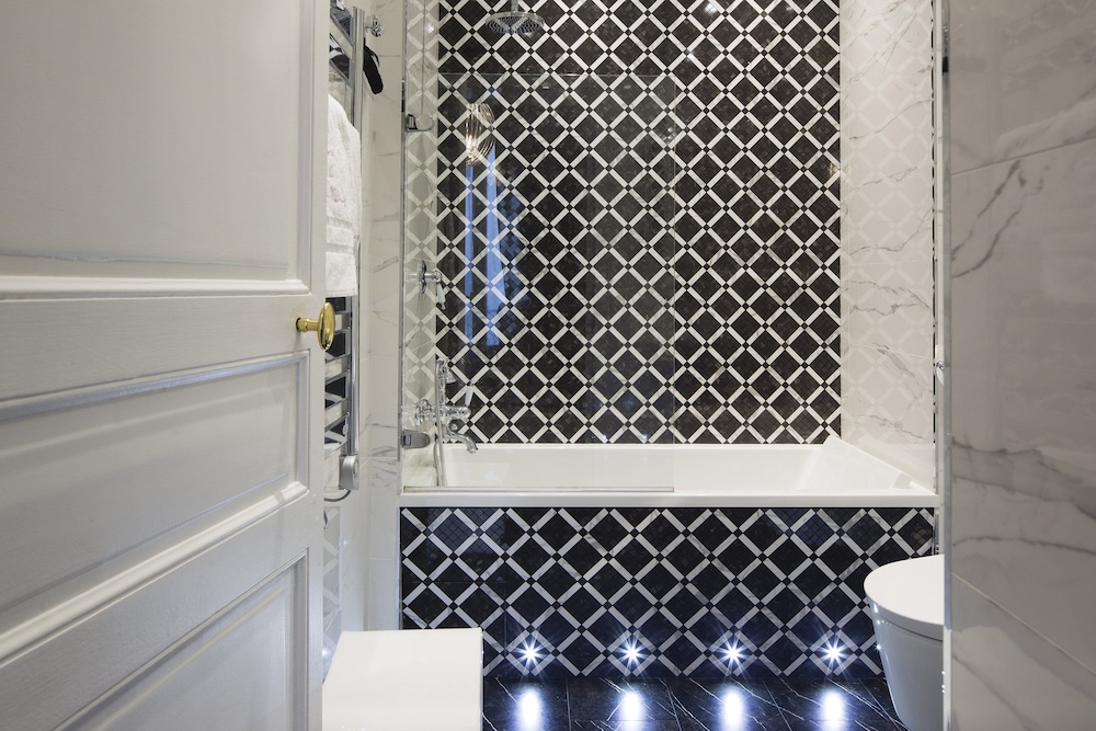 Hotel & Spa de Latour Maubourg bathroom photo