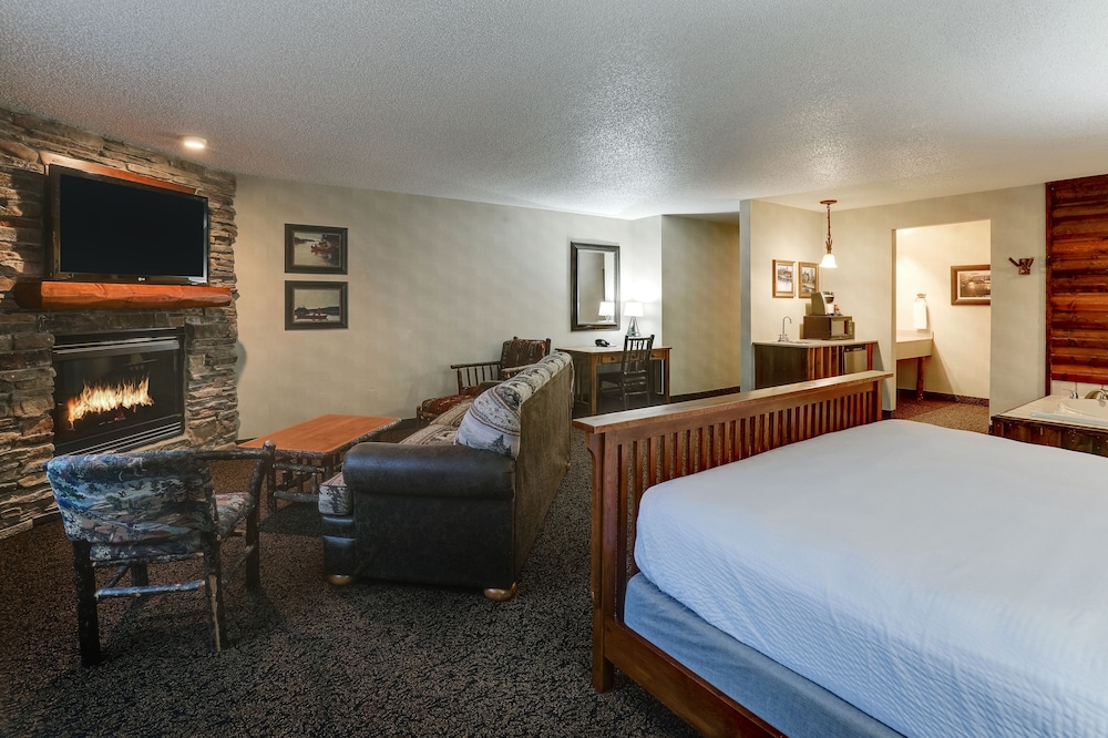 Theme Suite with Whirlpool - Photo 2