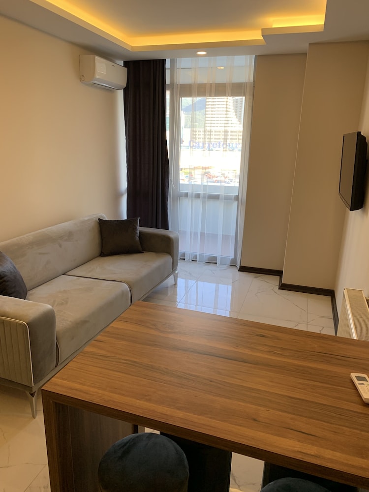 Two Bedroom Suite - Photo 7