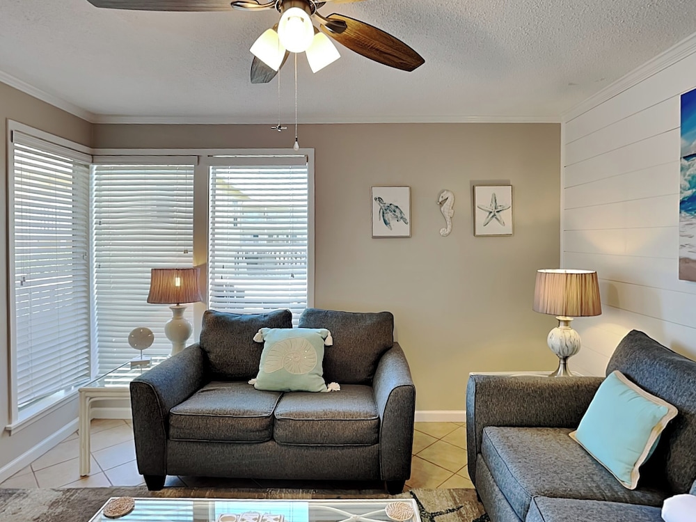 Condo, 1 Queen Bed With Sofa Bed, Balcony, Golf View (#1042 - Pet Friendly) photo 3
