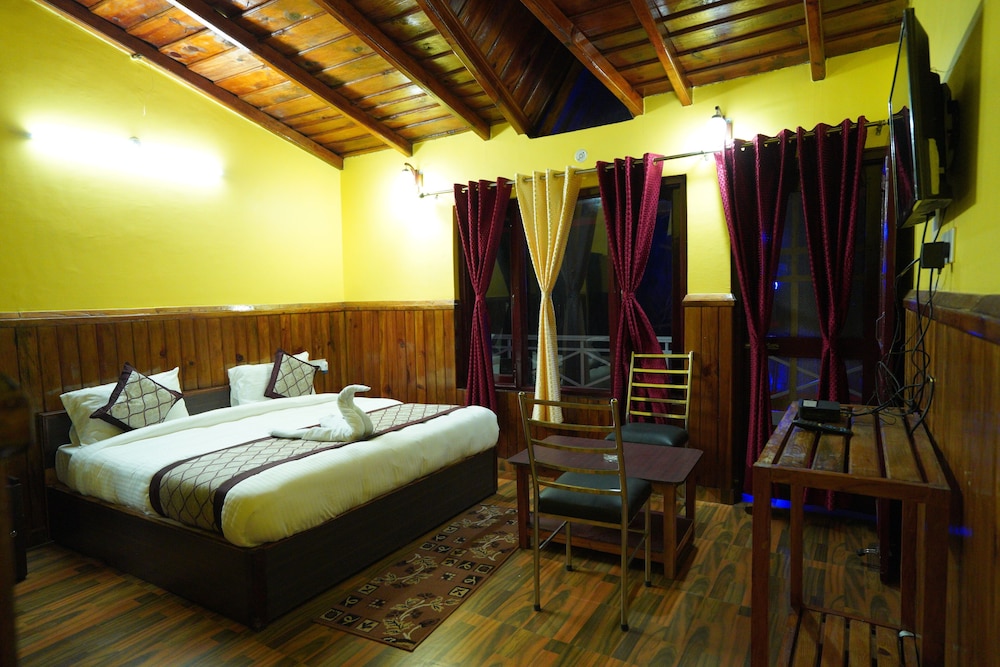 Executive Room With Balcony (Himalayan View)