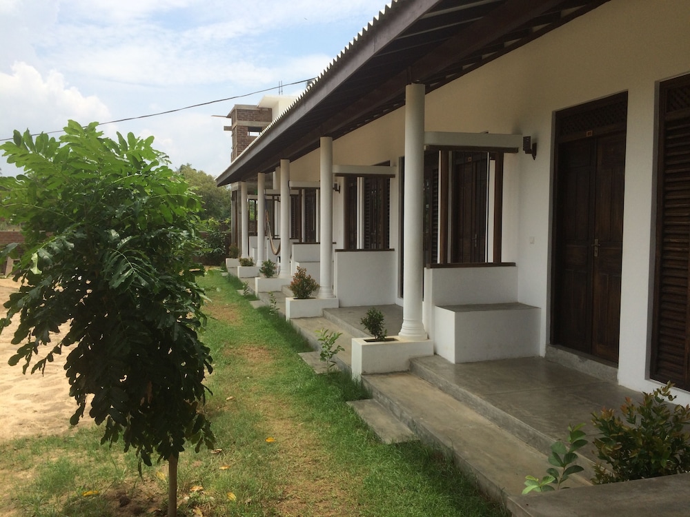 Family Suite, Multiple Beds, Garden View photo 2