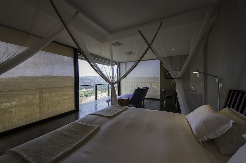 Luxury River View Space photo 2