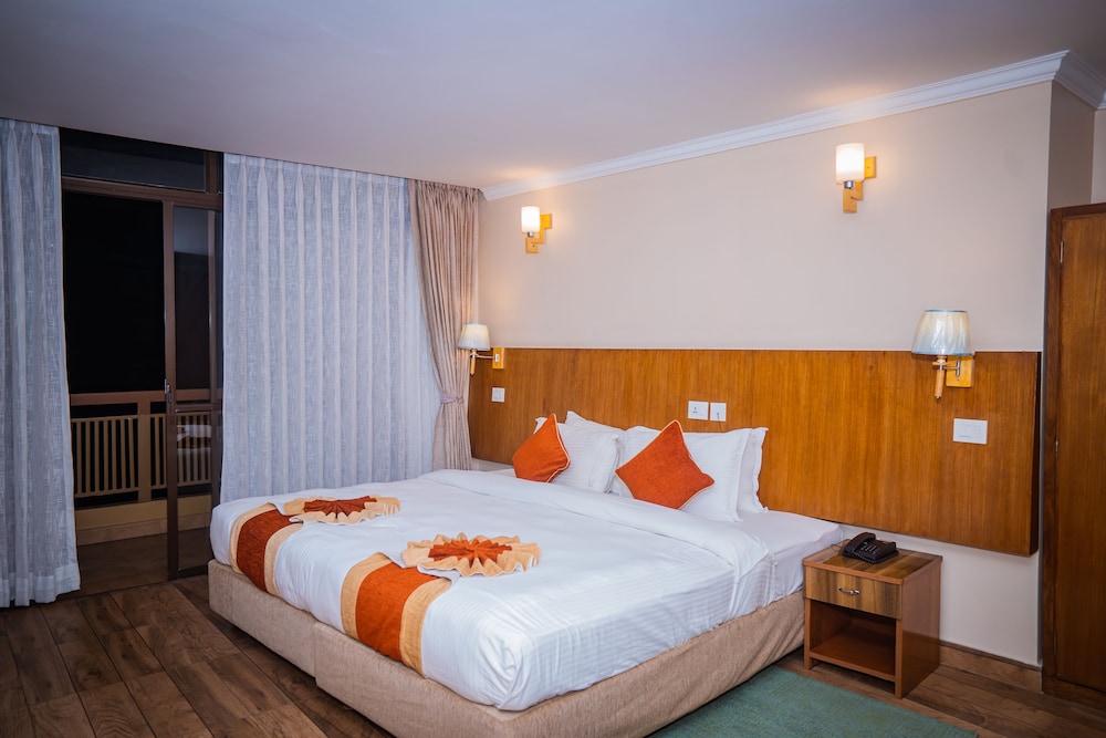 Deluxe Double or Twin Room, City View - Photo 1