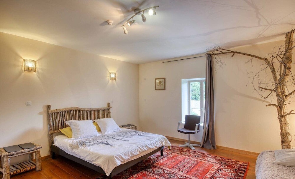 Comfort Room