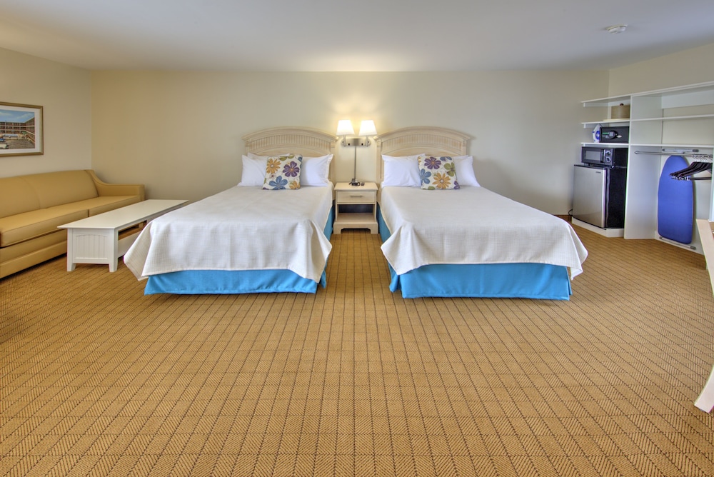 Room, 2 Double Beds photo 2