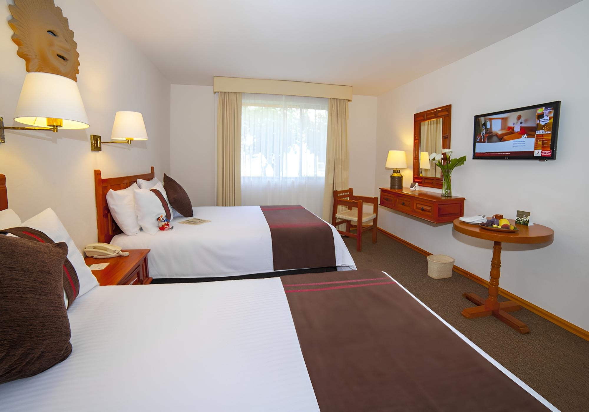 Junior Suite, 2 Queen Beds photo 2