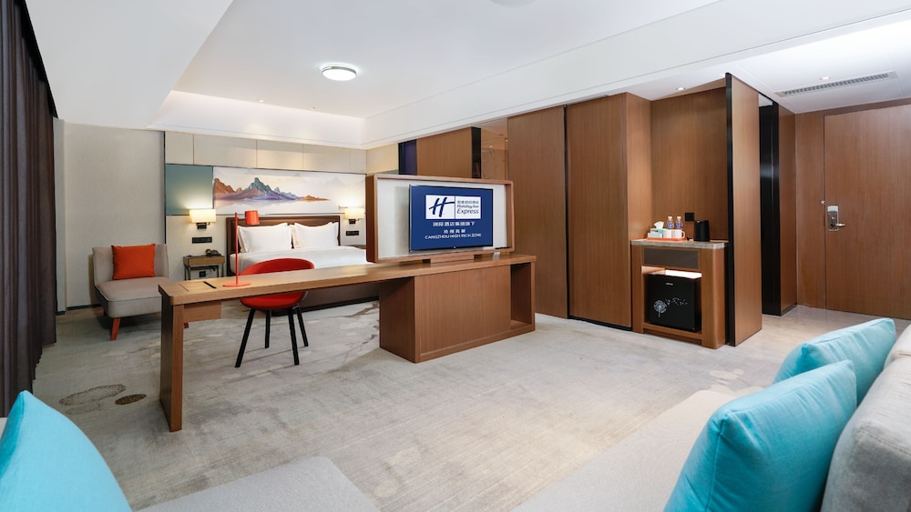 Suite, 1 King Bed