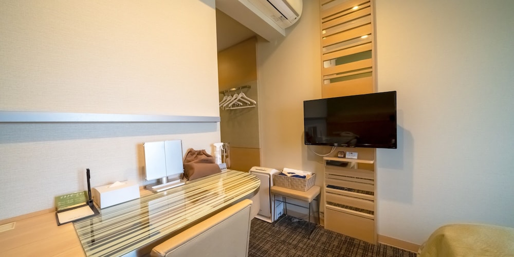 Economy Double Room, Smoking (1 Station From Shinagawa) photo 3
