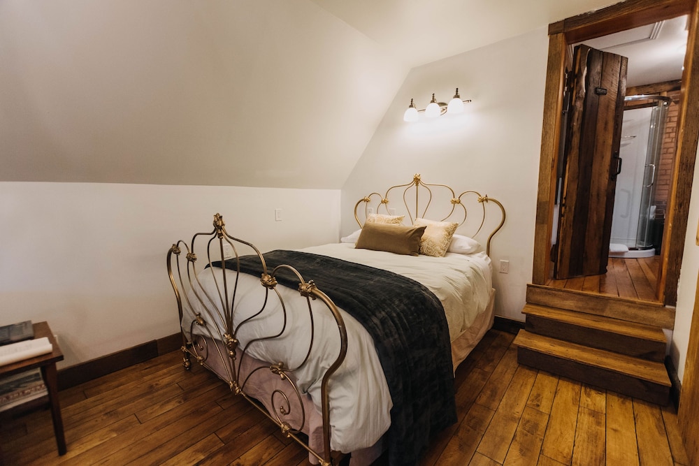 Deluxe Suite, Ensuite, Garden View photo 3