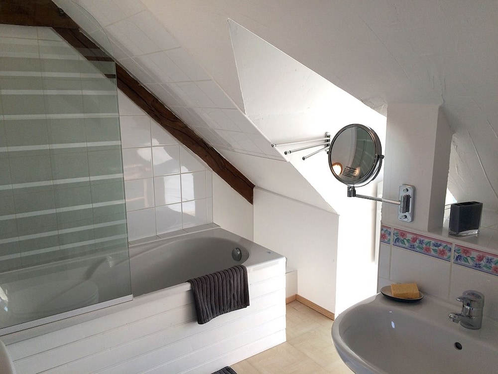 Deluxe Double Room, 1 Queen Bed, Non Smoking (Tribord) photo 2