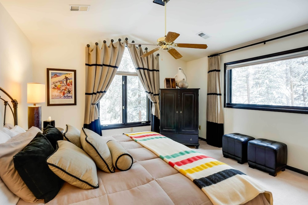 House (4 Bedrooms)