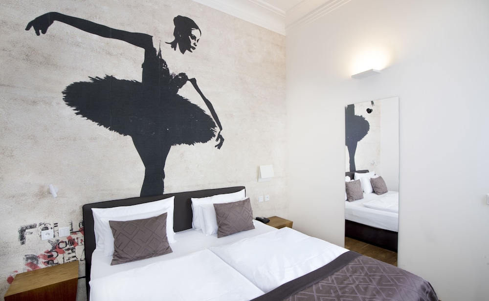 Available room