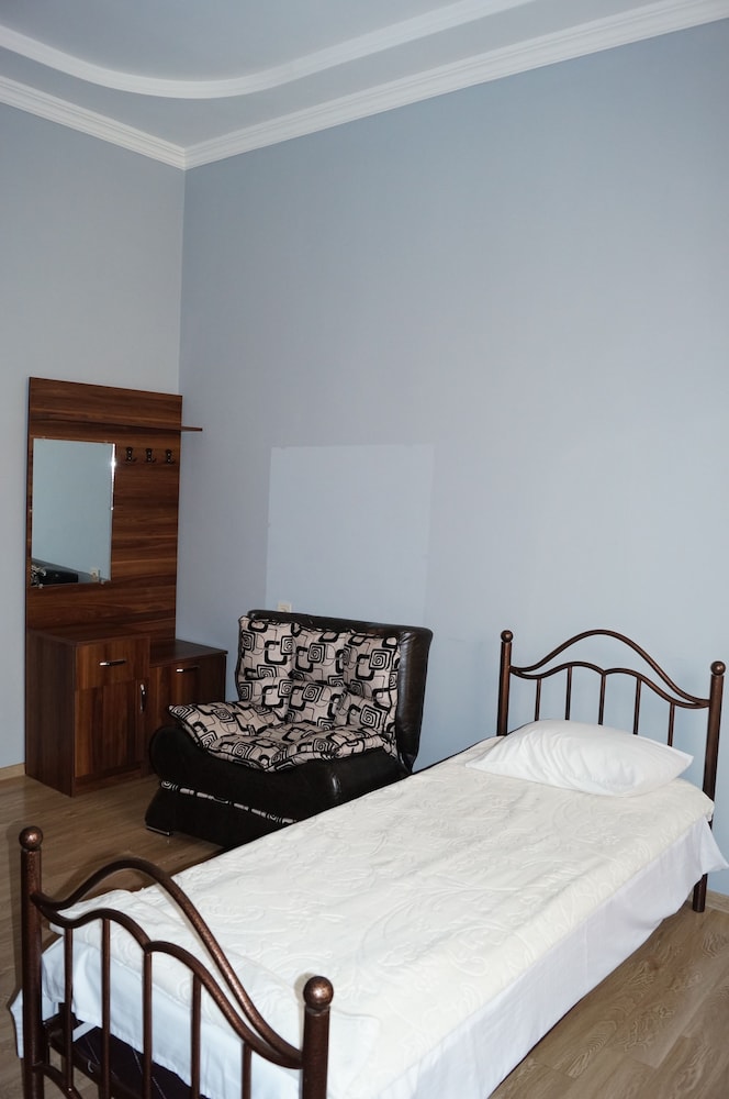 Standard Twin Room photo 3
