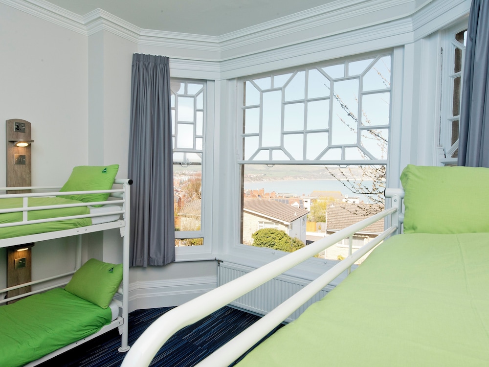 4 Bed Private Room