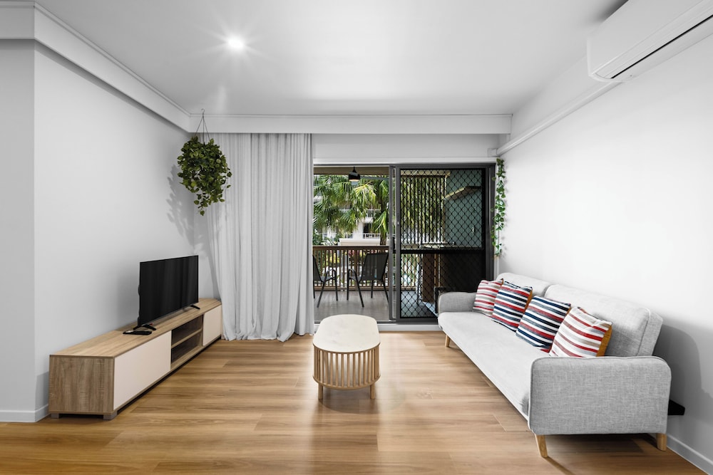 Deluxe Apartment, Balcony, City View photo 1