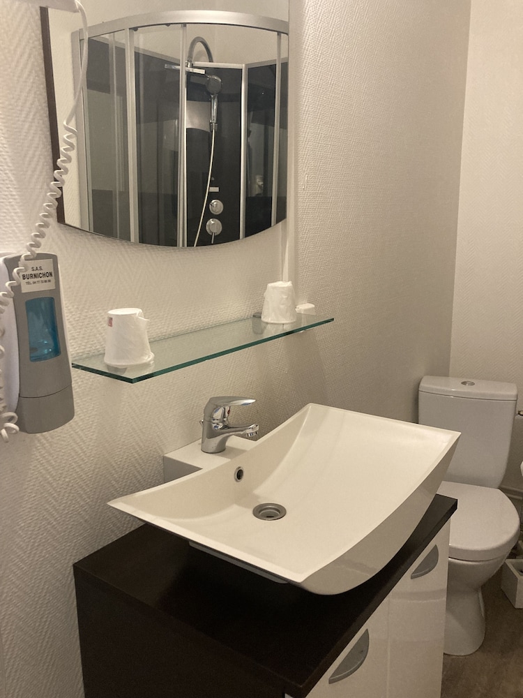 Classic Quadruple Room - Photo 4