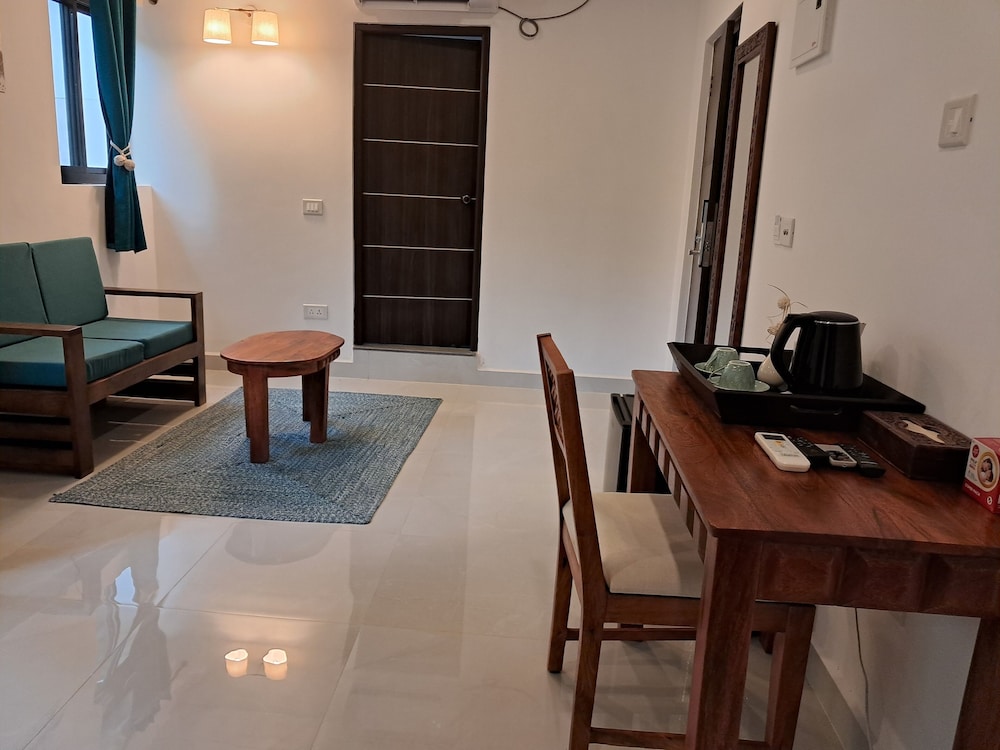 Deluxe Double Room, Garden View photo 3