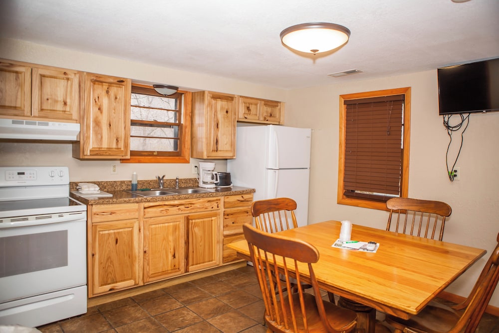 Comfort Cabin, Kitchen