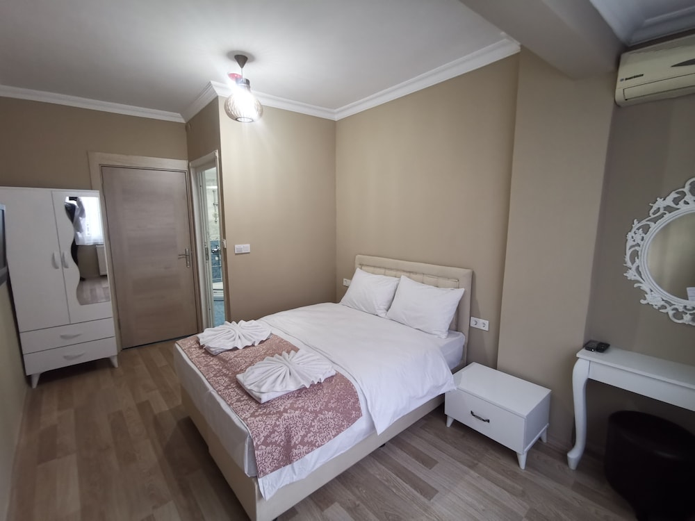 Standard Room photo 2