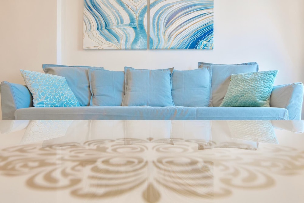 Luxury Apartment, 2 Bedrooms, Sea View photo 3