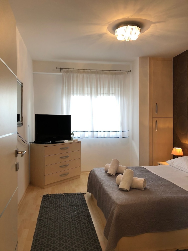 Apartment, 4 Bedrooms (Split Level)