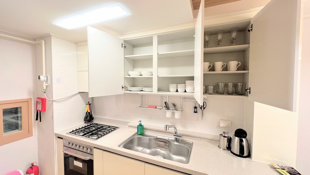 Premier Suite, Ground Floor photo 3