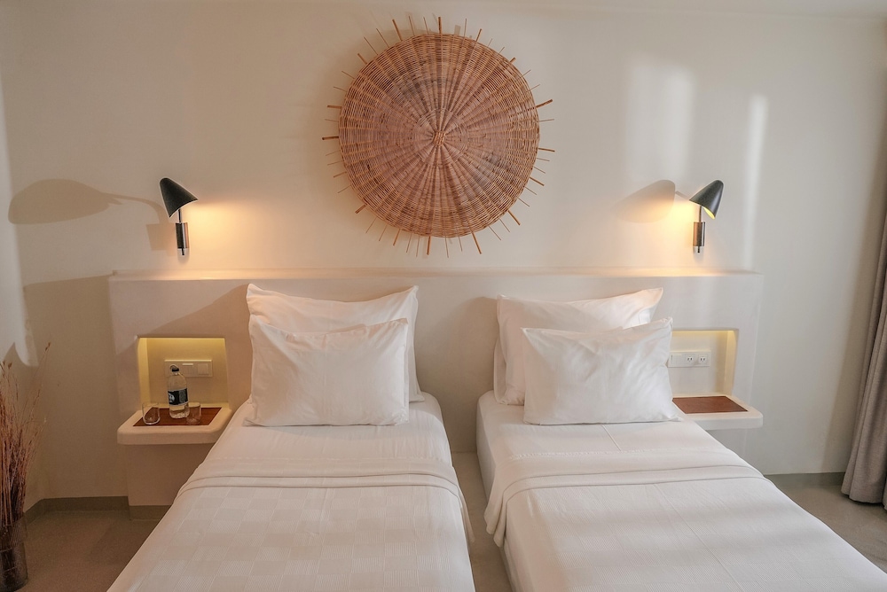 Studio, 2 Twin Beds, Garden View photo 2