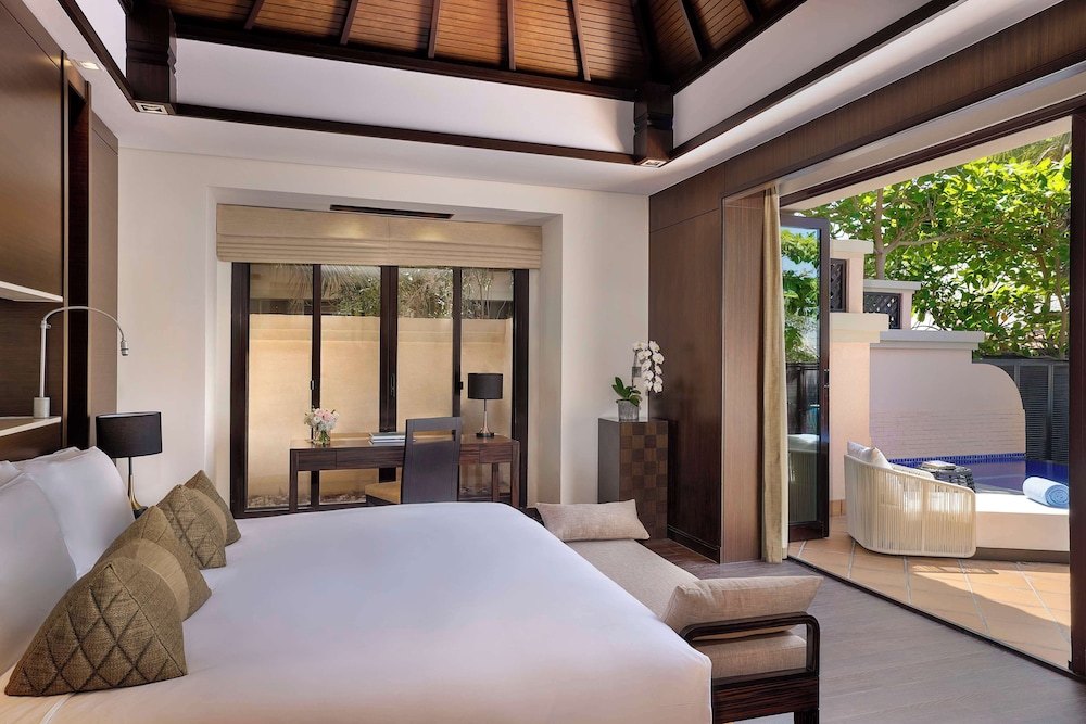 One Bedroom Beach Pool Villa
