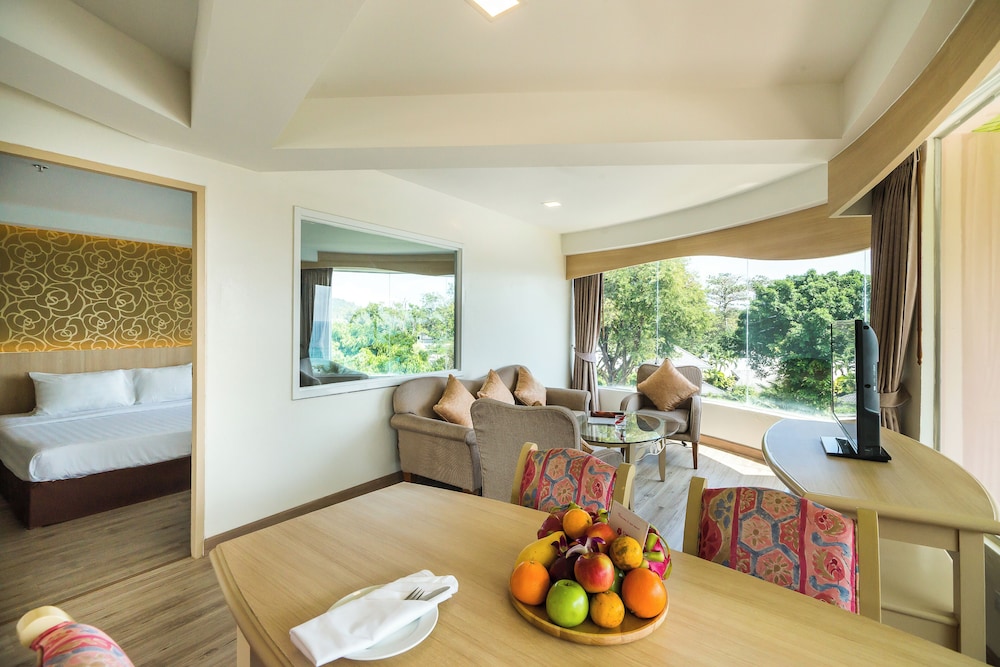 Sunrise Suite - Photo 4