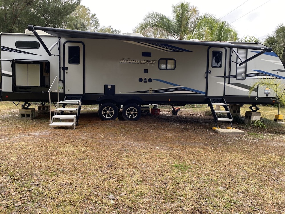 Cabin, 2 Bedrooms, Non Smoking (Camper) photo 1