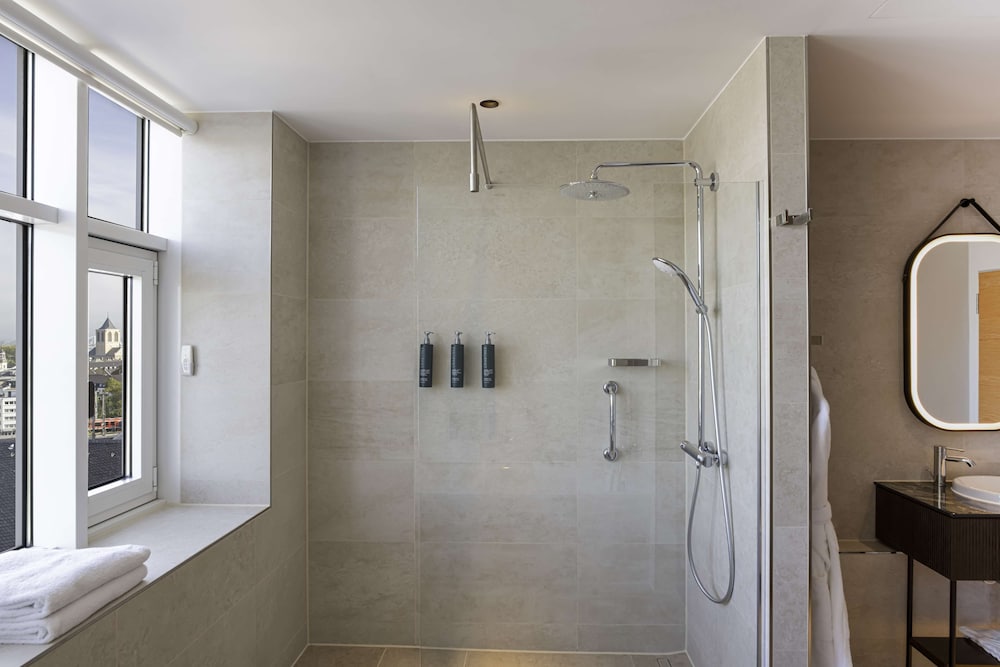 Suite, 1 King Bed (Duplex)