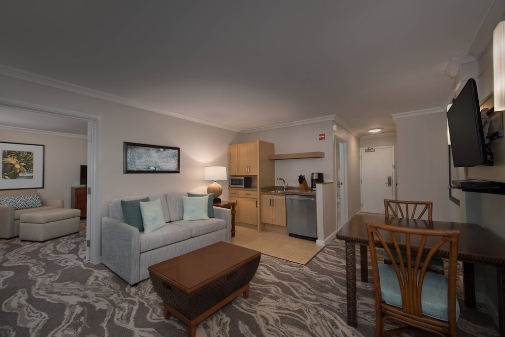 Suite, 1 Bedroom, Lanai (Mobility Accessible, Roll-In Shower)