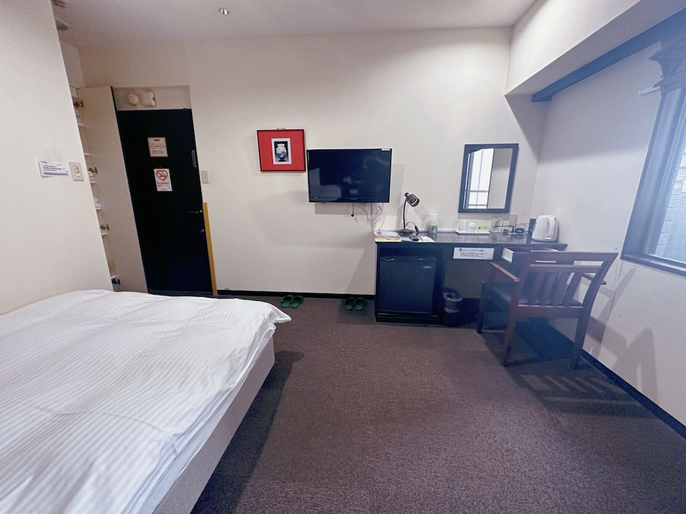 Semi Double Room for 1 person, Non-Smoking photo 2