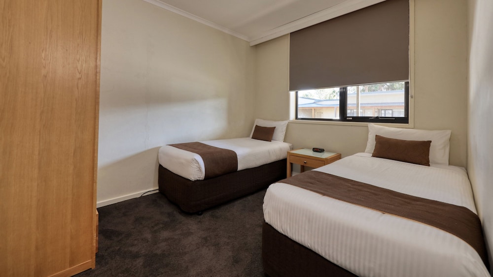 2 Bedroom Executive Apartment photo 3