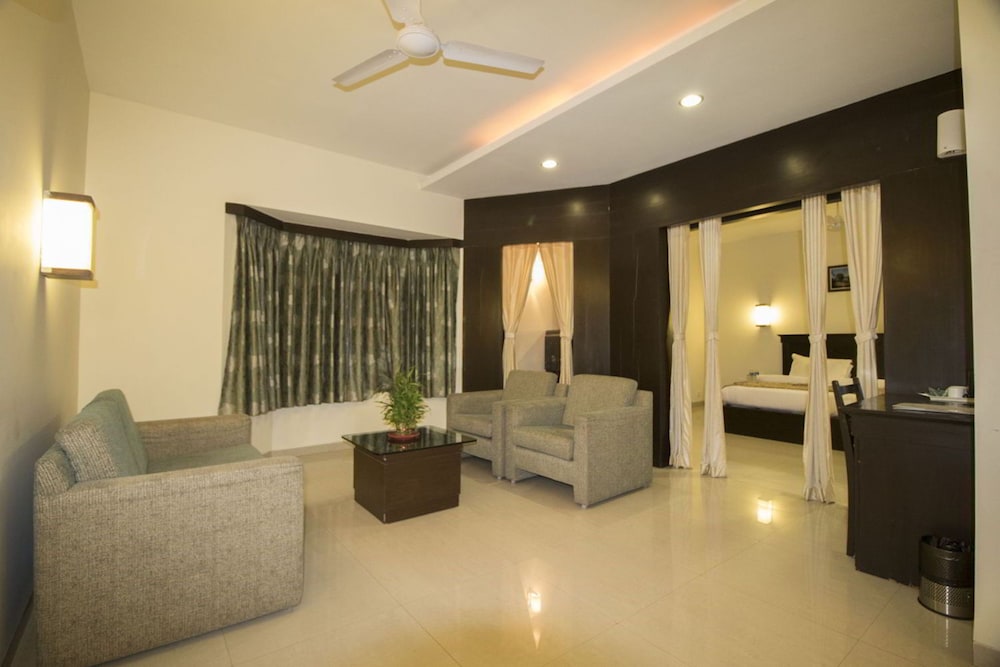 Deluxe Double Room photo 3