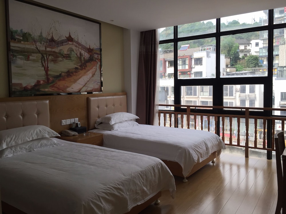 Standard Twin Room photo 2