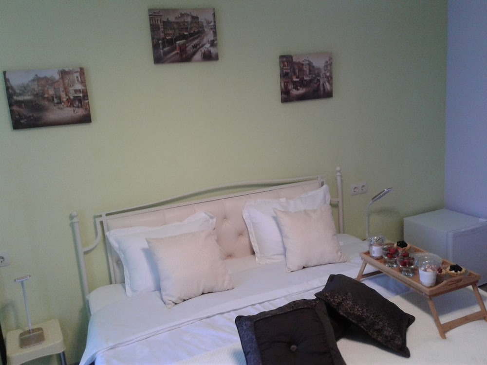 Superior Double Or Twin Room, Balcony, City View photo 3