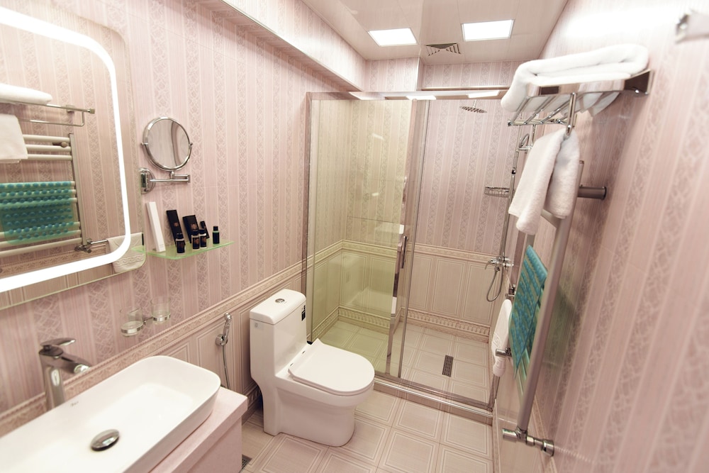 Deluxe Twin Room, City View photo 3