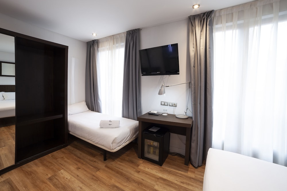 Triple Room - Photo 3