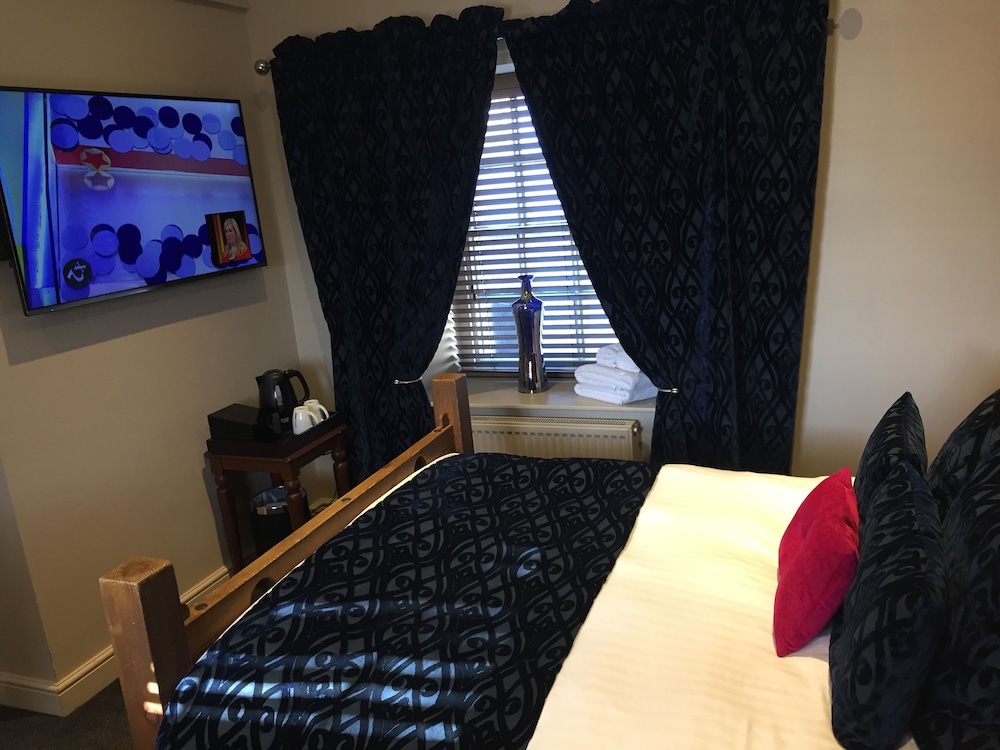 Double Room - Photo 9