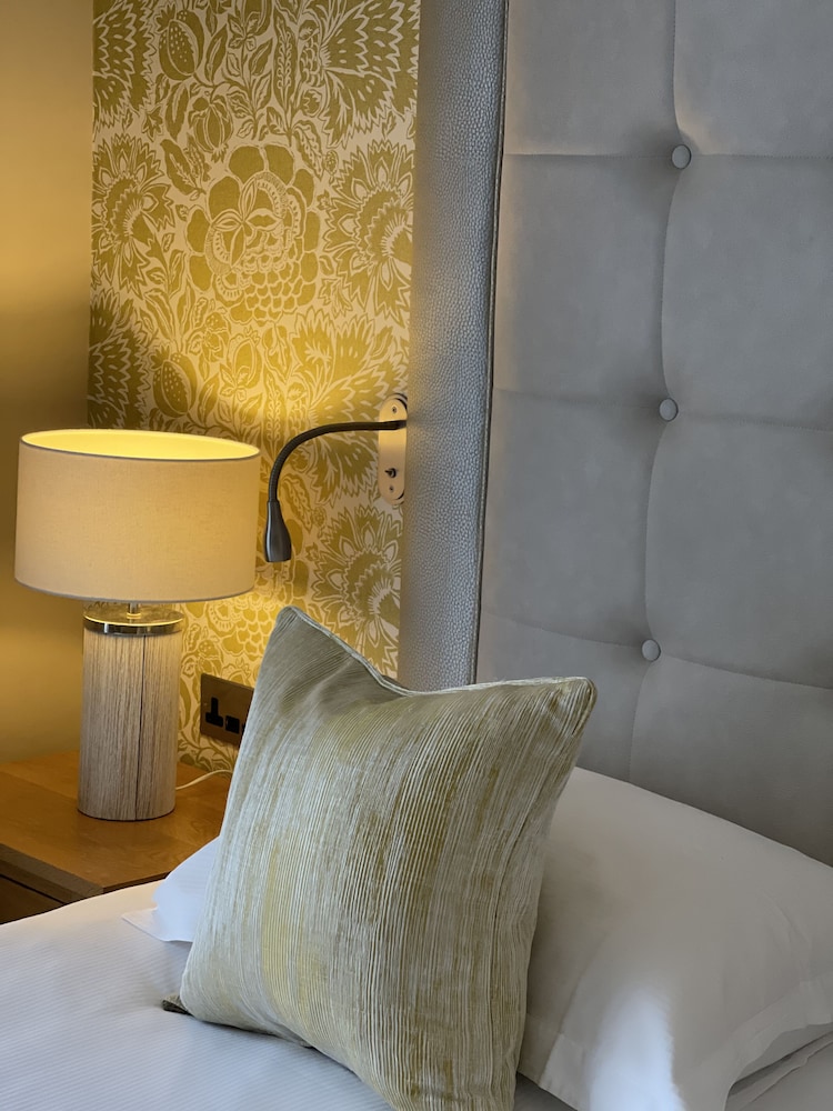 Barn Deluxe Room - Photo 13