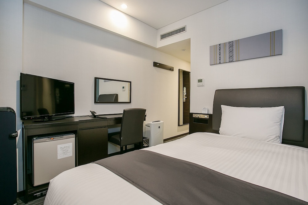 Semi-Double Room, Non Smoking (For 2 Guests) (Free 1 Mt.Fuji Whiskey Glass per room) - Photo 9