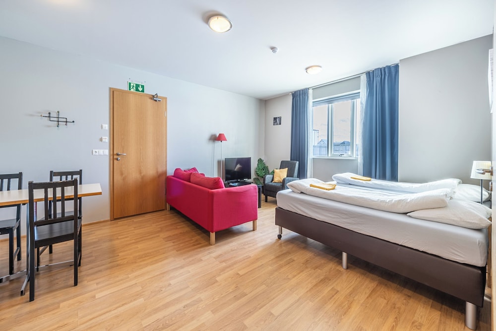 1 bedroom apartment photo 1