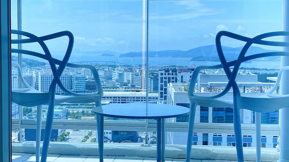 Double Room Hight Floor Ocean View photo 1